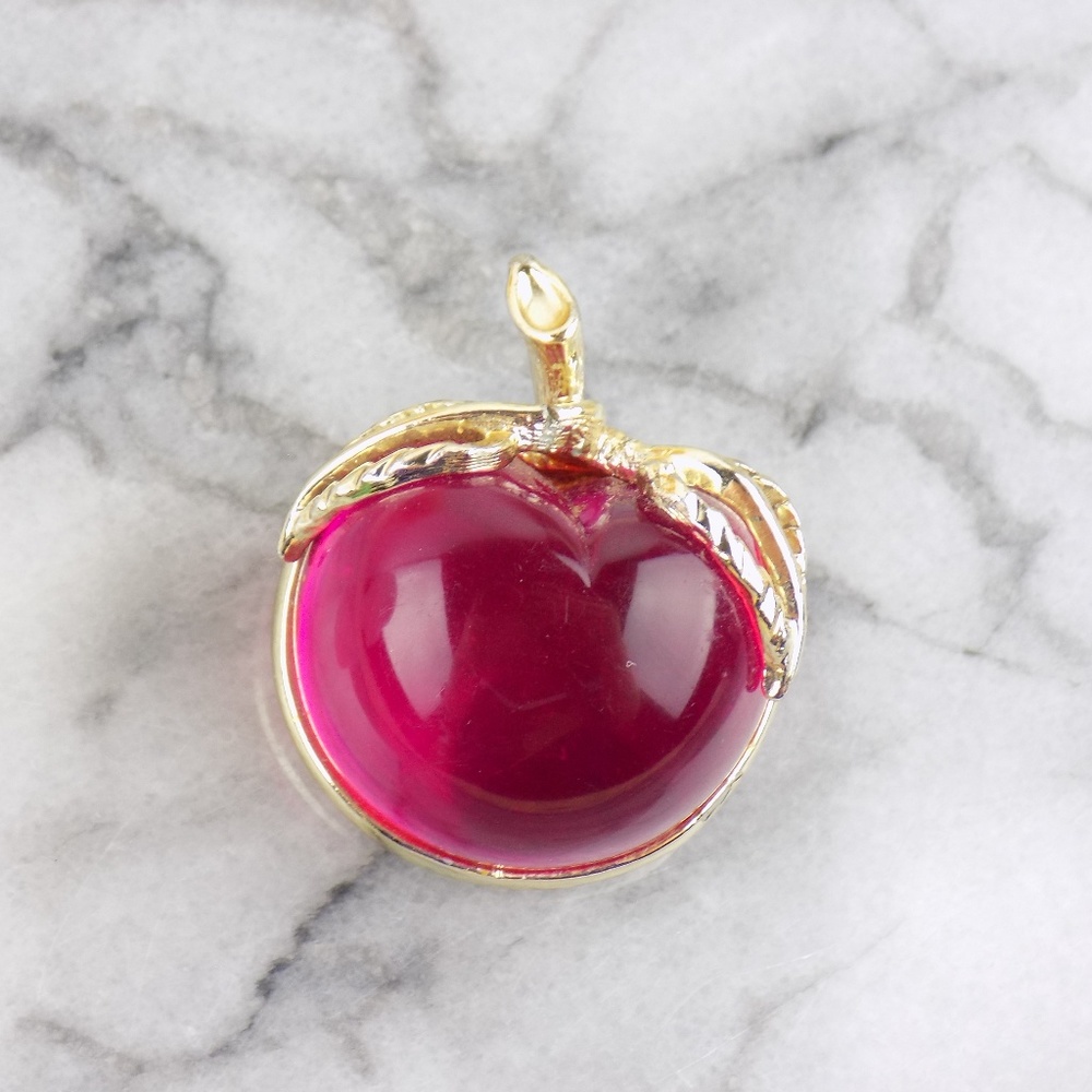 Sarah Coventry Vintage Lucite Apple Brooch